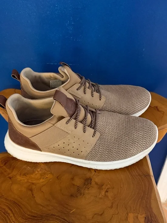 Men's Skechers  Classic Fit Delson-Camben Sneaker Size 11 - Picture 3 of 7